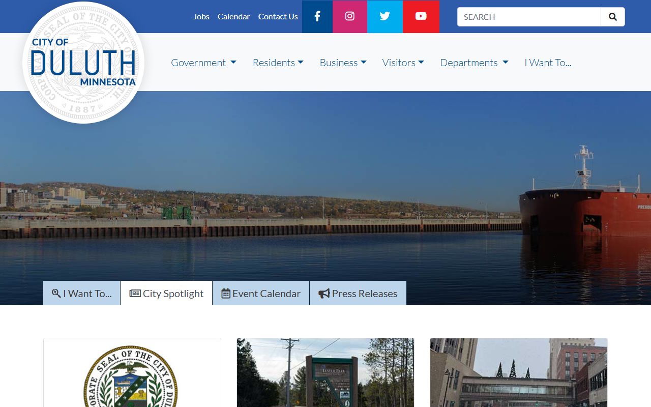 City of Duluth Minnesota homepage with links to government services and departments